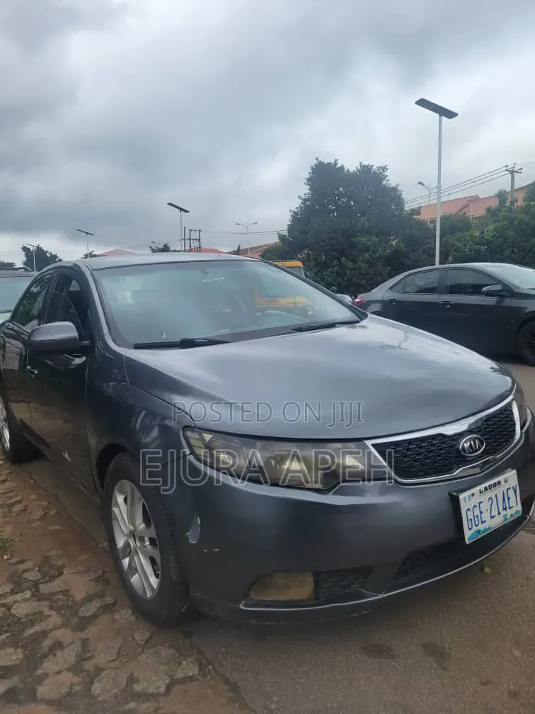 Kia Cerato 2011 Gray