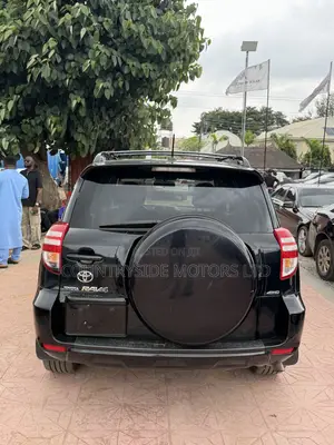Toyota RAV4 2010 Black