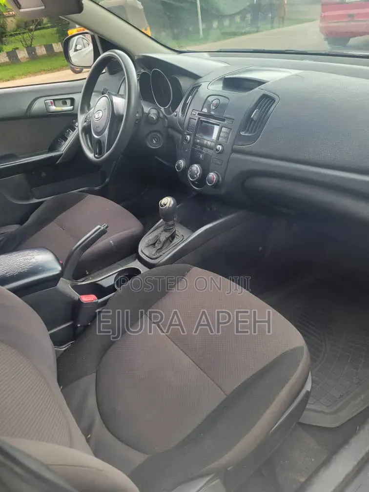 Kia Cerato 2011 Gray