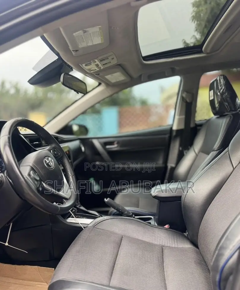 Toyota Corolla 2017 Black