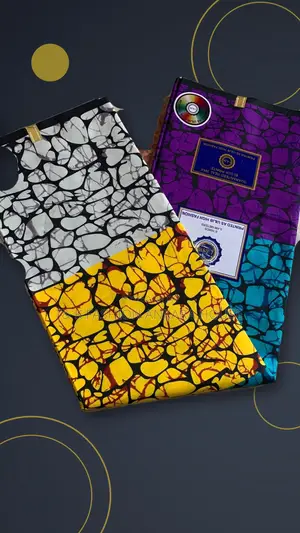 U&JB High Fashion Real Wax Block Print, 6 Yards (Multicolour)