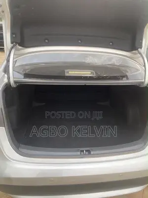 Toyota Corolla 2018 Silver