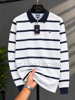 Standard Tommy Longsleves Tshirt