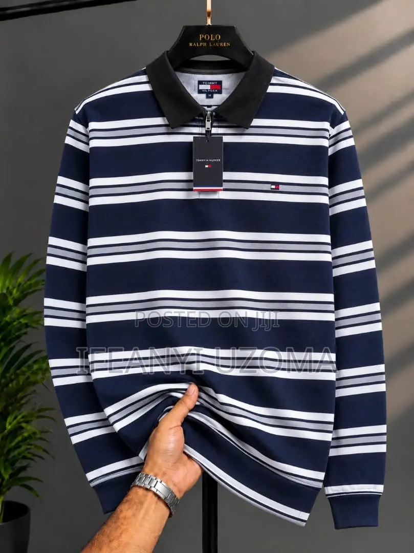 Standard Tommy Longsleves Tshirt