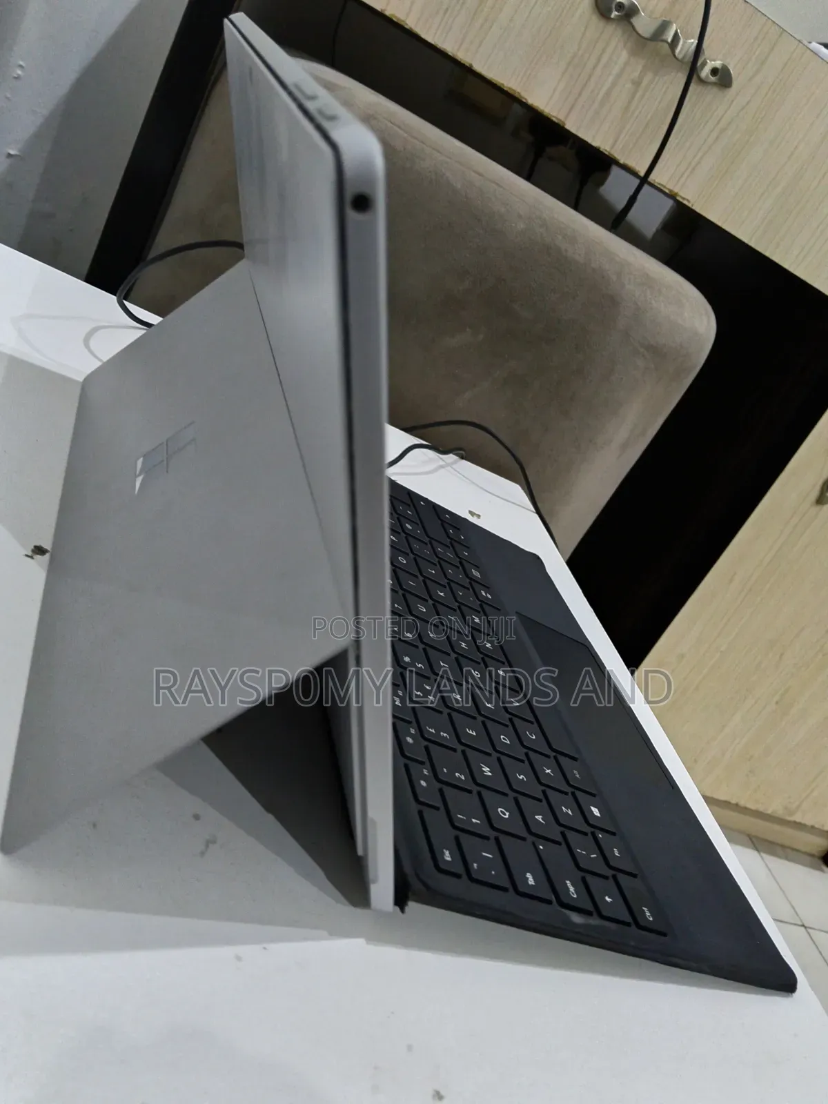 New Laptop Microsoft Surface Pro 6 4GB Intel Core i5 SSD 128GB