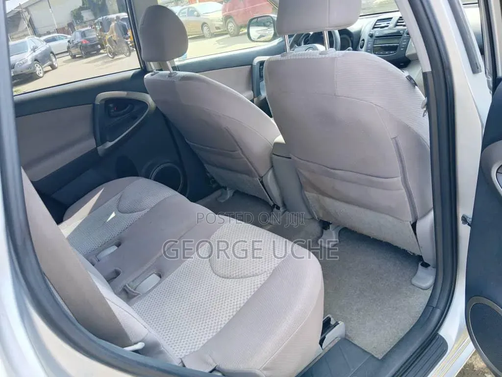 Toyota RAV4 Limited 2009 Silver
