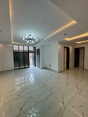 3bdrm Apartment in Lekki Phase 1 for rent