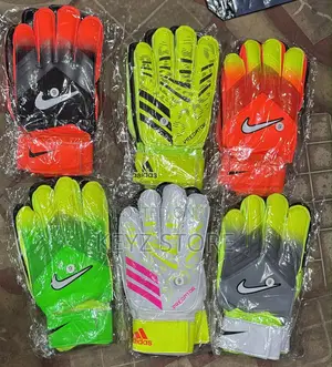 NIKE Goalkeeper Gloves