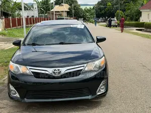Toyota Camry XLE V6 4dr Sedan (3.5L 6cyl 6A) 2012 Black