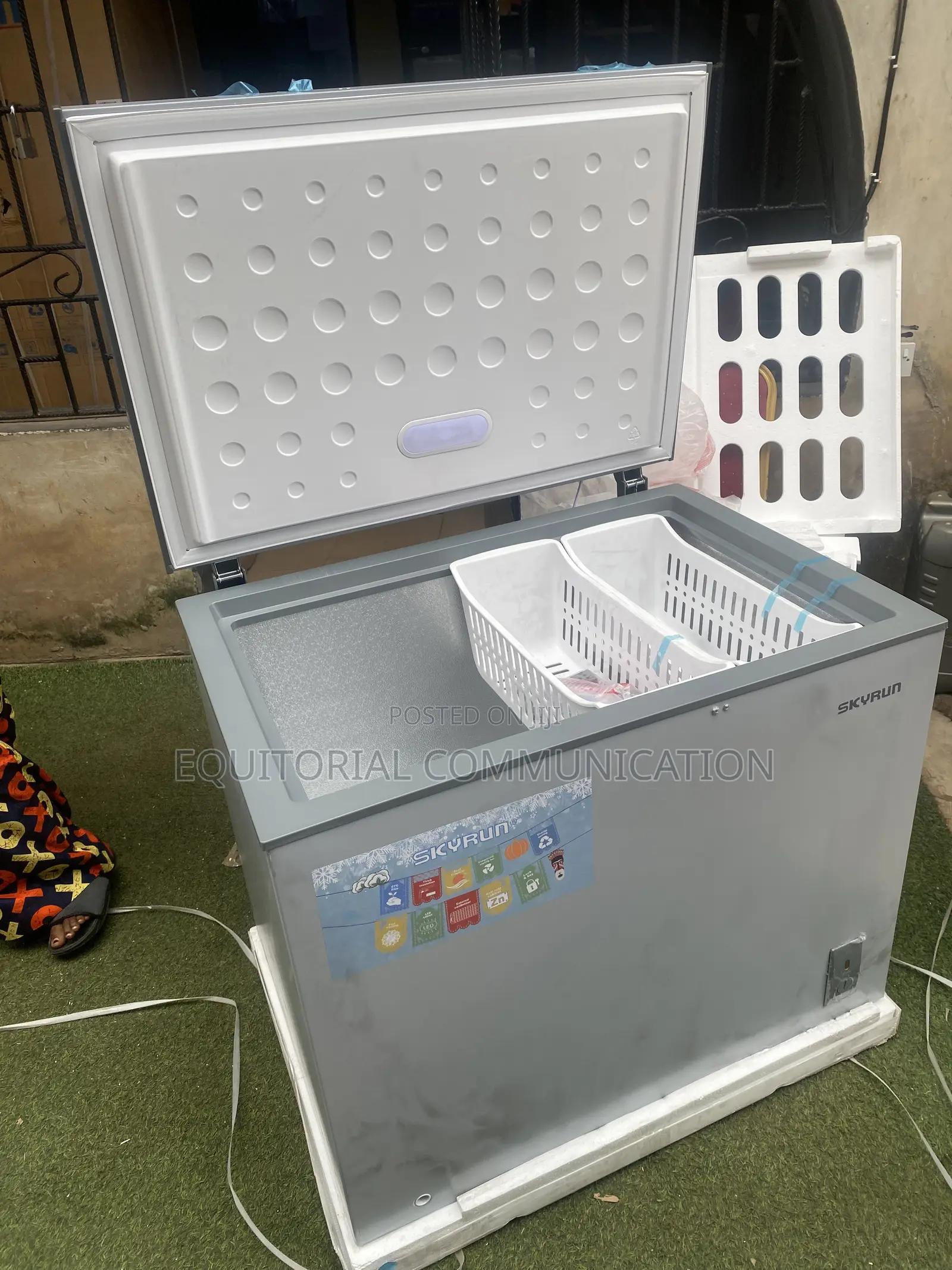 Skyrun 260L BD-260A Chest Storage Freezer