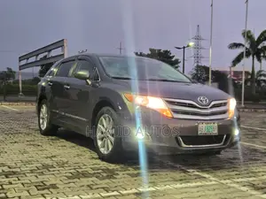 Toyota Venza 2010 Gray