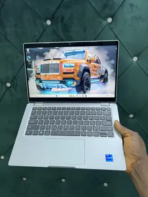 Laptop Dell Latitude 5300 2-in-1 16GB Intel Core i5 SSD 256GB