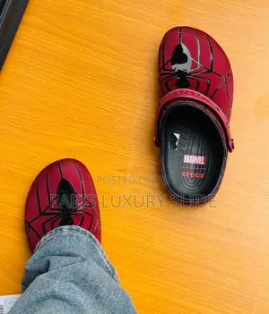 Orignal Carton Spider Designer Crocs for Unisex