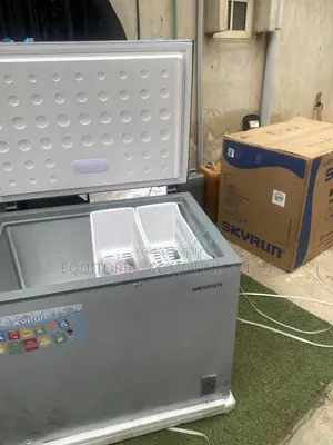 Skyrun 260L BD-260A Heavy-Duty Chest Freezer