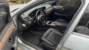 Mercedes-Benz E350 2014 Blue