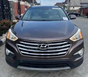 Hyundai Santa Fe Limited 4dr SUV AWD (3.3L 6cyl 6A) 2015 Brown