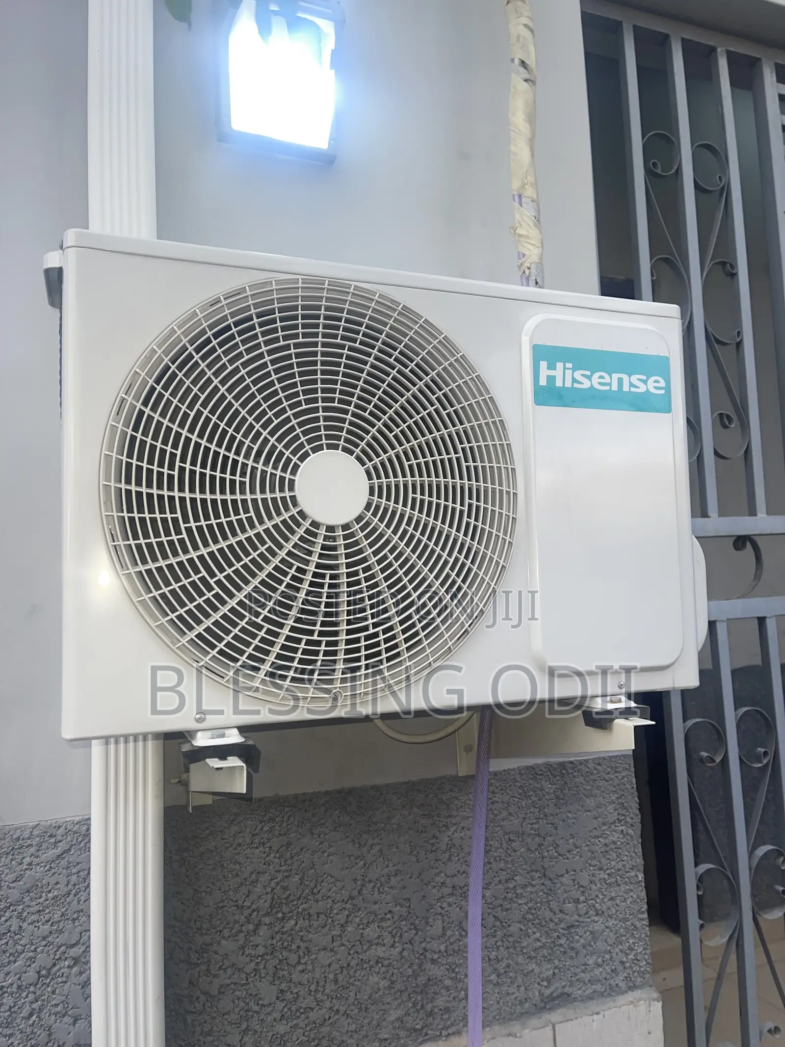 Hisense 2hp Low Voltage AC 3months Use With Accessories