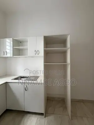 Mini Flat in Ikota for rent