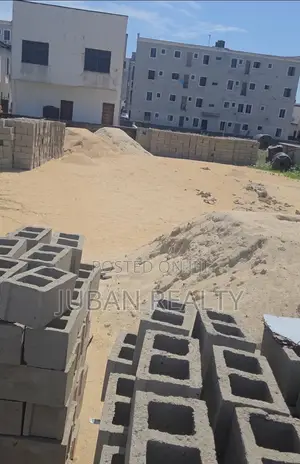 600 SQM Land