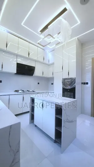 Furnished 4bdrm Duplex in Off Lekki-Epe Expressway for sale