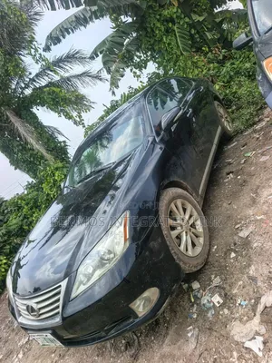 Lexus ES 350 2011 Blue