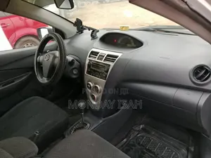 Toyota Yaris 2008 Silver