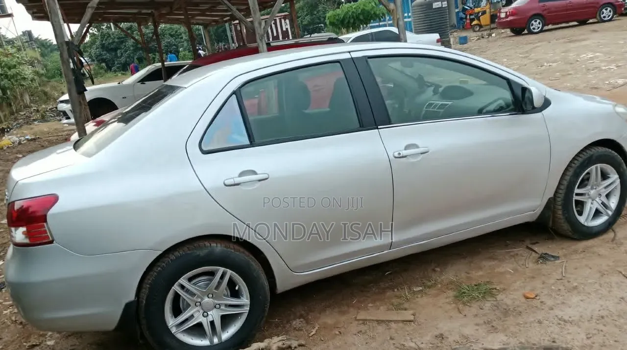 Toyota Yaris 2008 Silver