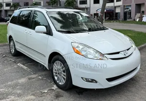 Toyota Sienna XLE Limited 2008 White