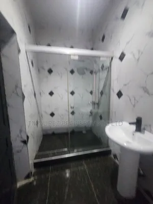 Studio Apartment in Chevron for rent