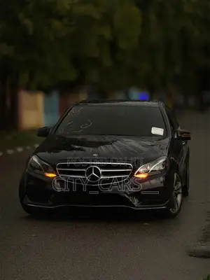 Mercedes-Benz E350 2014 Blue