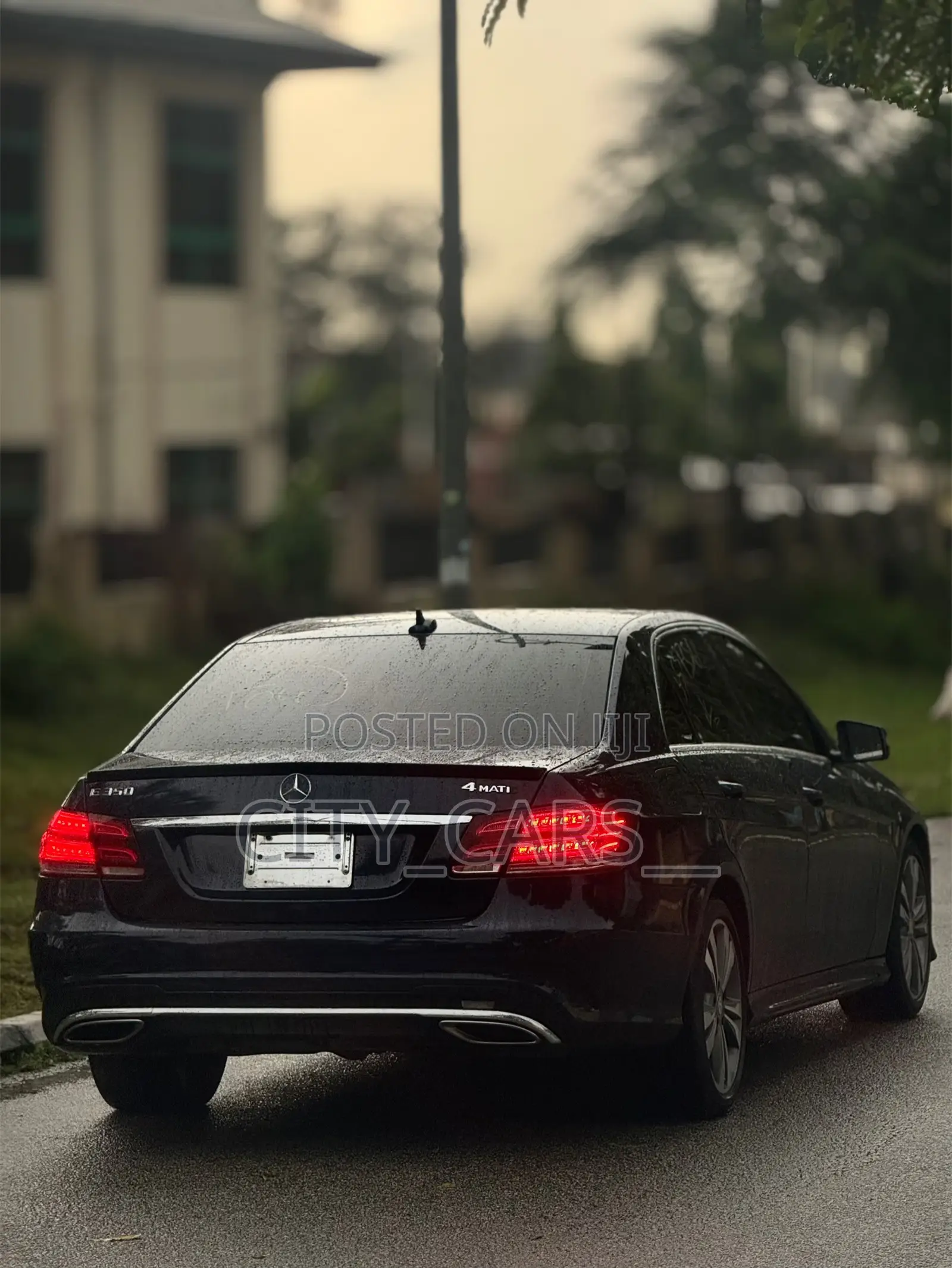Mercedes-Benz E350 2014 Blue