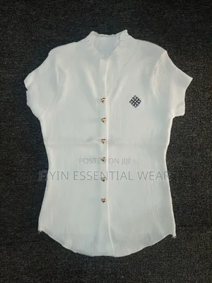Ribbed Button-Front Ladies' Top