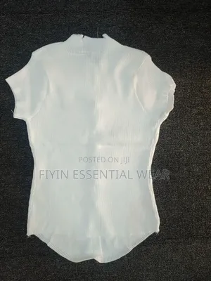 Ribbed Button-Front Ladies' Top