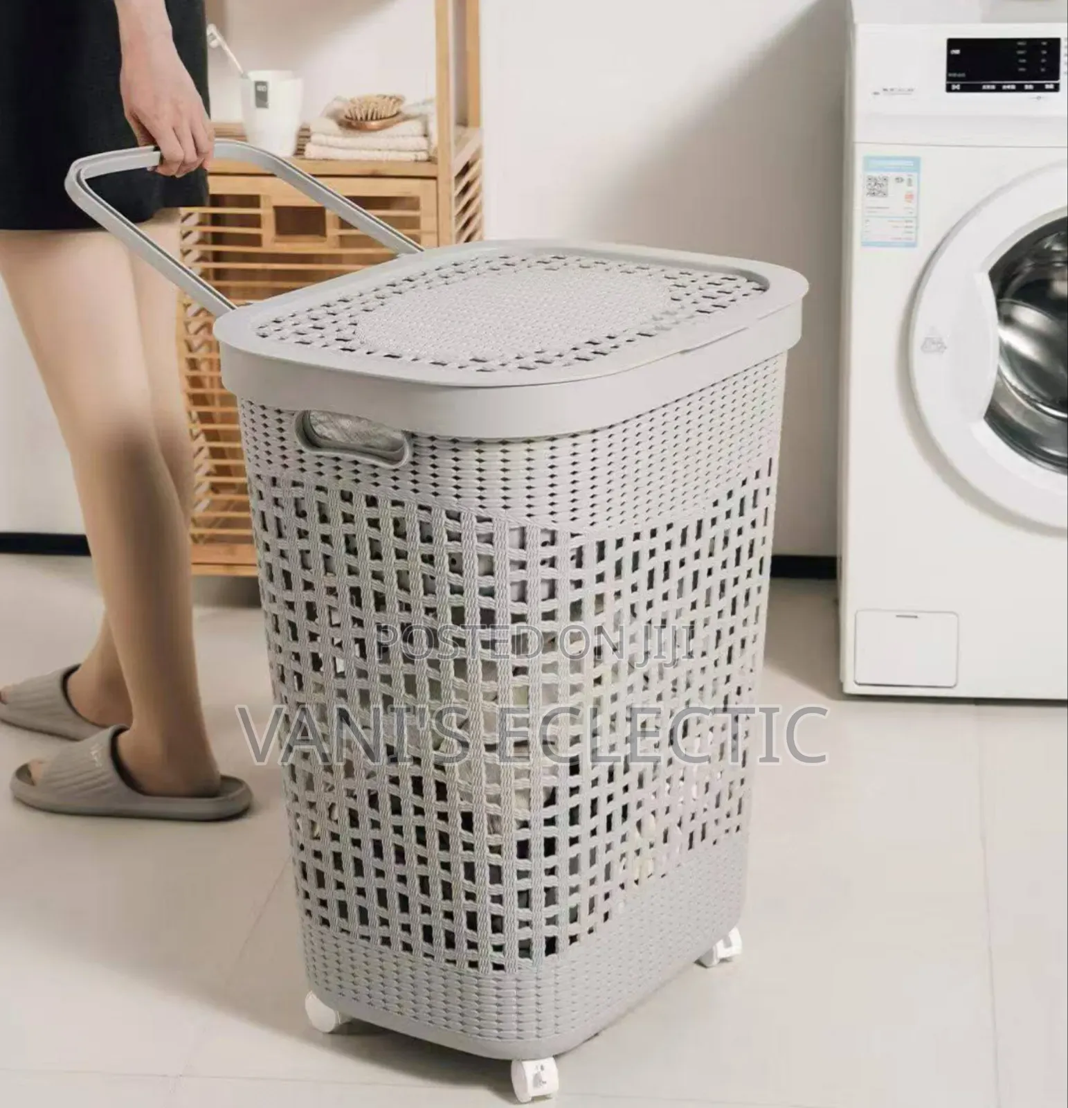 Premium 75L Laundry Hamper With Wheels and Lid