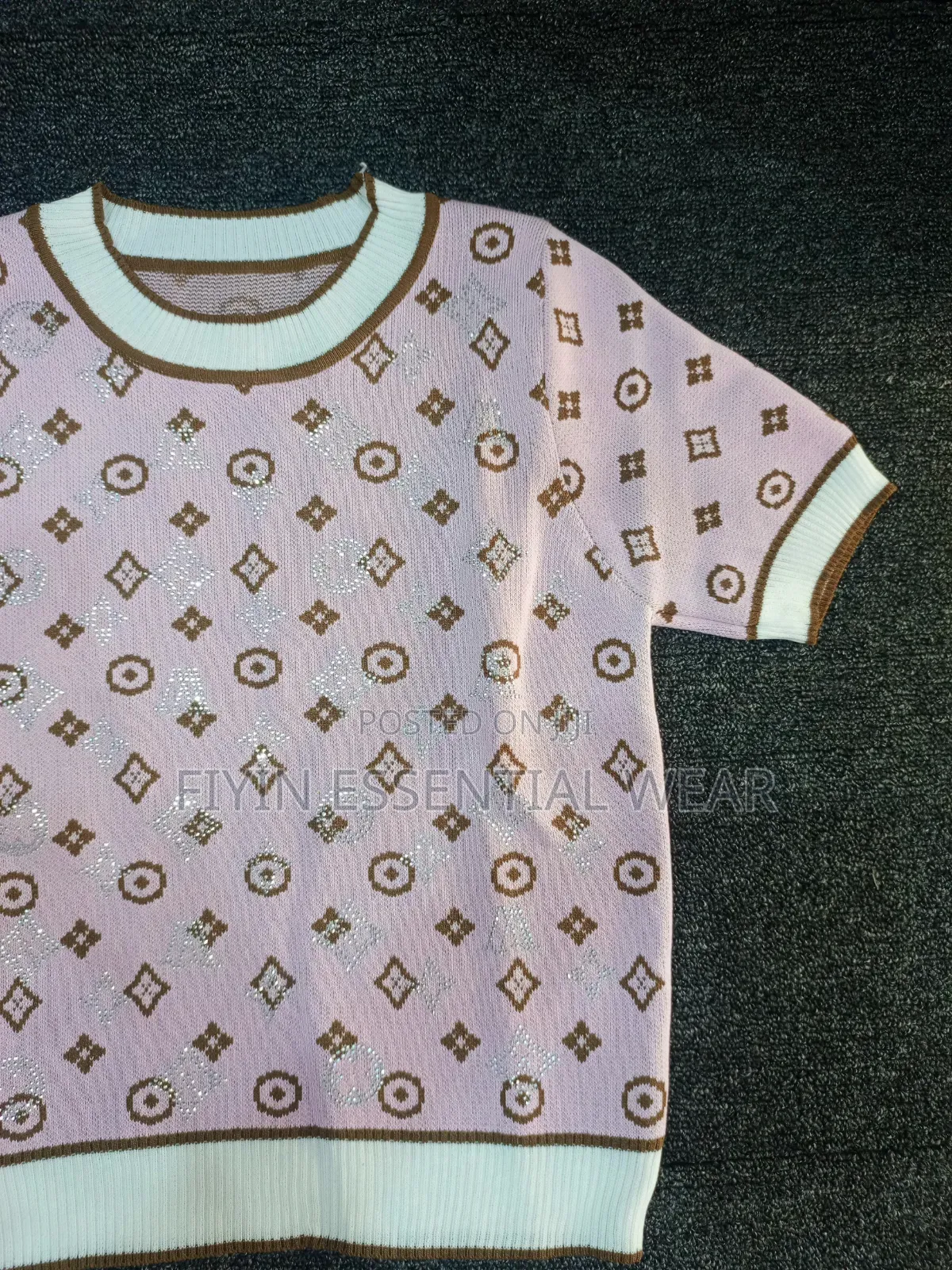 Elegant Ladies Top