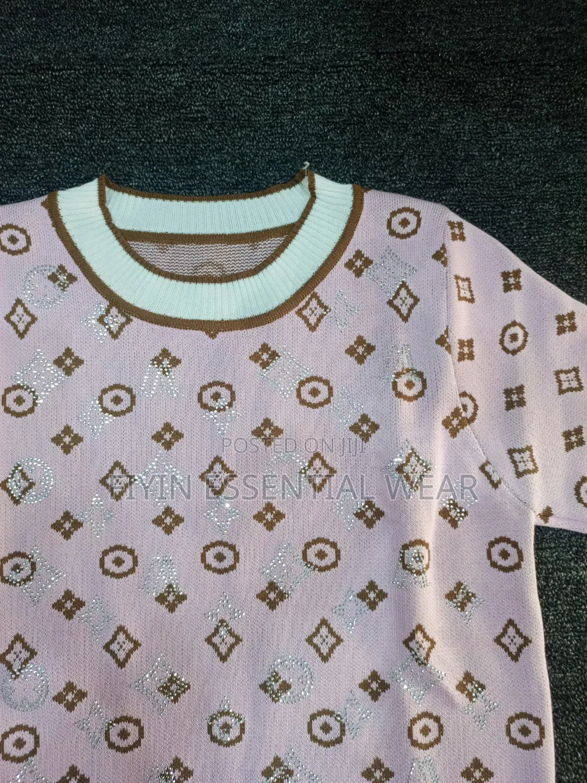 Elegant Ladies Top
