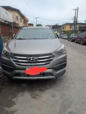 Hyundai Santa Fe SE 2.4 FWD 2019 Gray