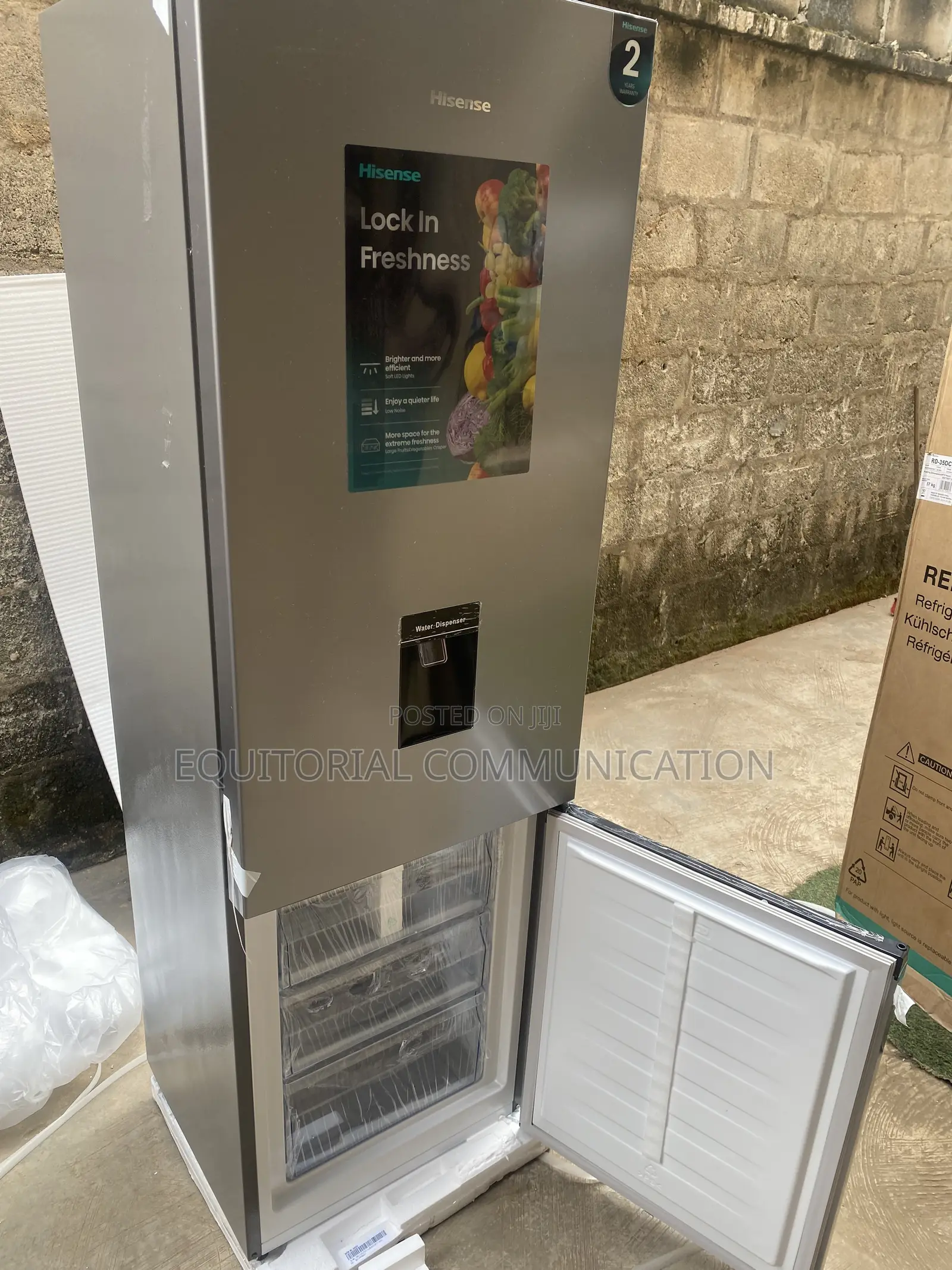 Hisense 264L RD-35DCB Fridge With Bottom Freezer Compartment