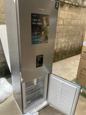 Hisense 264L RD-35DCB Fridge With Bottom Freezer Compartment