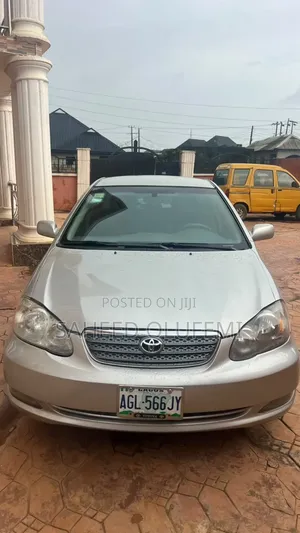 Toyota Corolla 2005 Silver