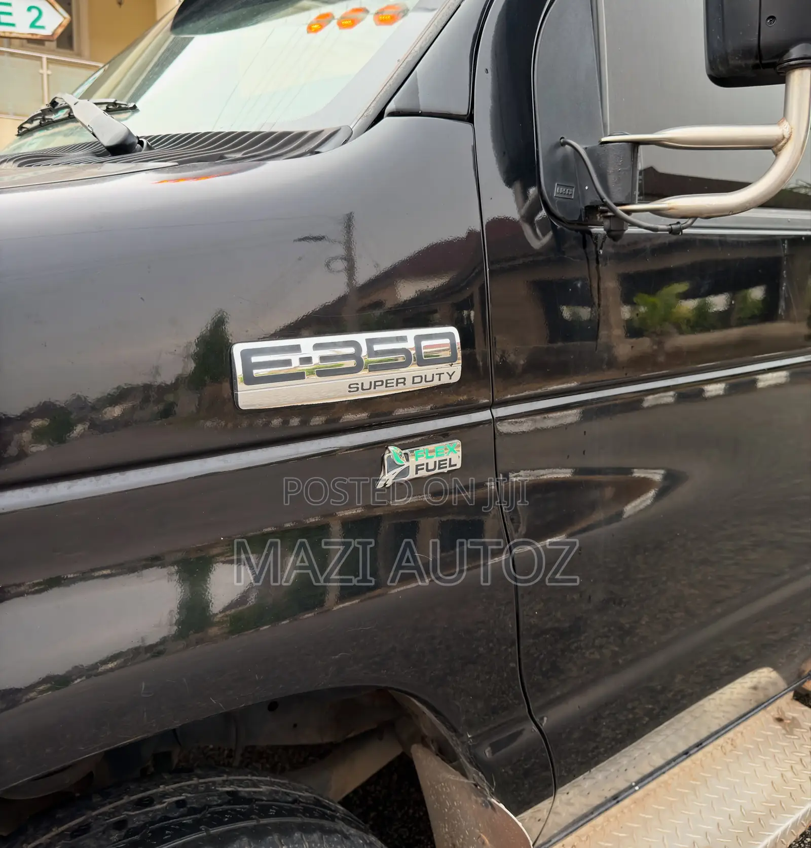 Ford E-350 2014 Black