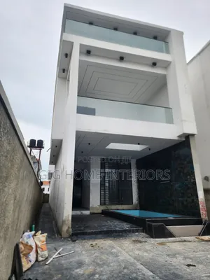 5bdrm Duplex in Bera Estate, Chevron for sale