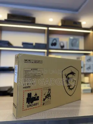 New Laptop MSI Vector 16 HX AI A2XWIG 16GB Intel Core Ultra 7 SSD 512GB