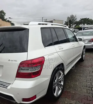Mercedes-Benz GLK-Class 350 4MATIC 2012 White