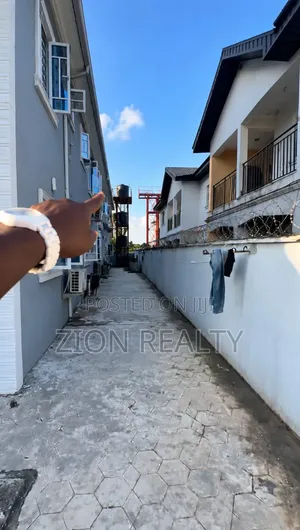 2bdrm Apartment in Mutual Garden, Awoyaya for rent
