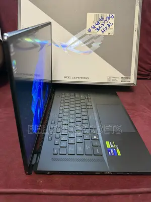Laptop Asus ROG Zephyrus M16 16GB Intel Core i9 SSD 1T
