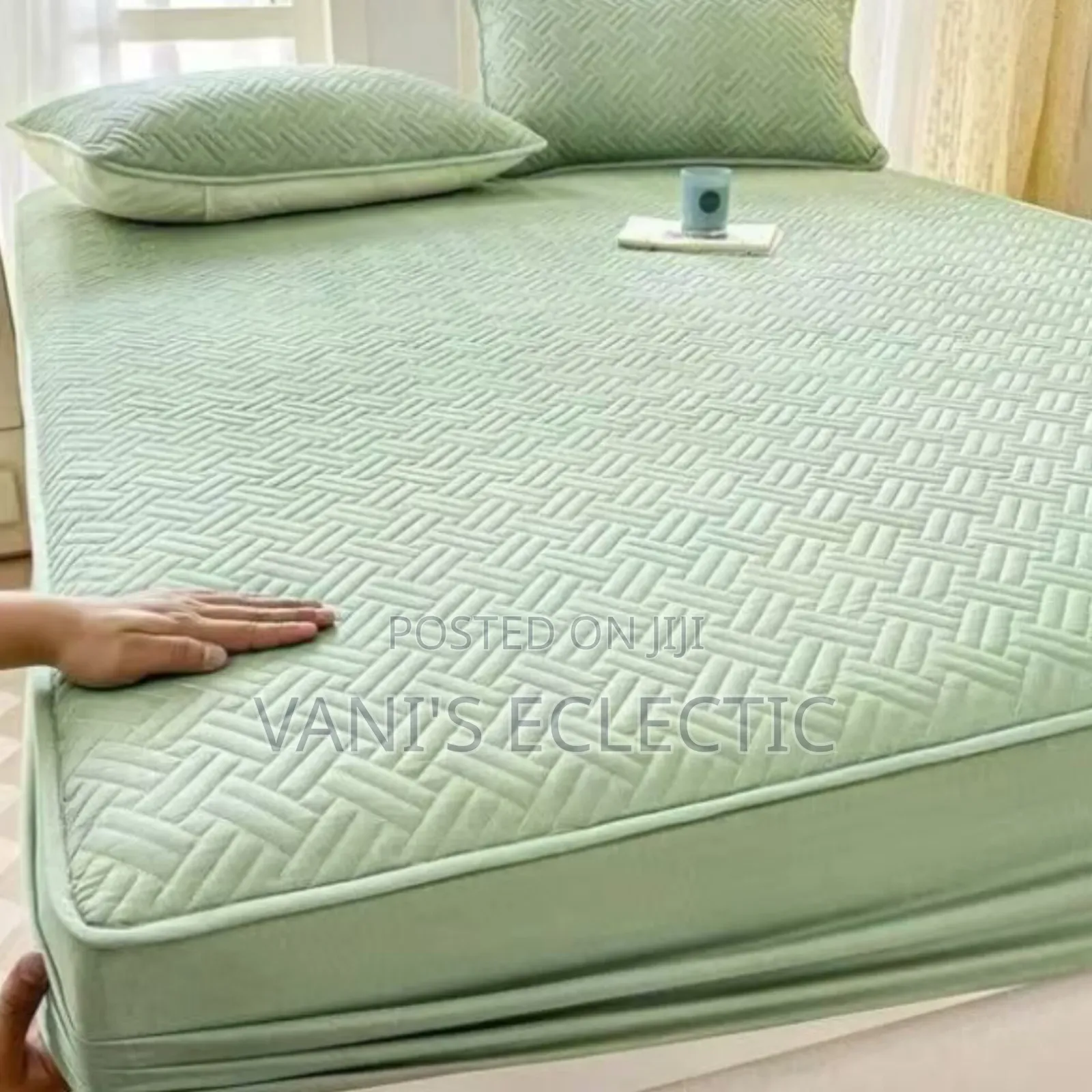 Premium Quilted Waterproof Bed Sheet Sets With 4 Pillowcases