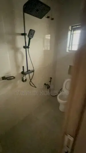 4bdrm Townhouse / Terrace in Gwarimpa, Dape for rent