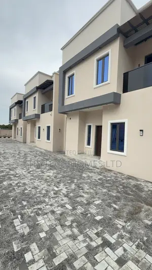4bdrm Townhouse / Terrace in Gwarimpa, Dape for rent