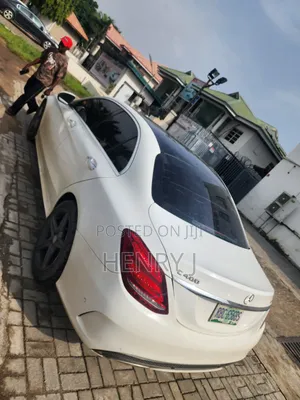 Mercedes-Benz C400 4Matic AWD Sedan (3.0L V6 7A) 2015 White